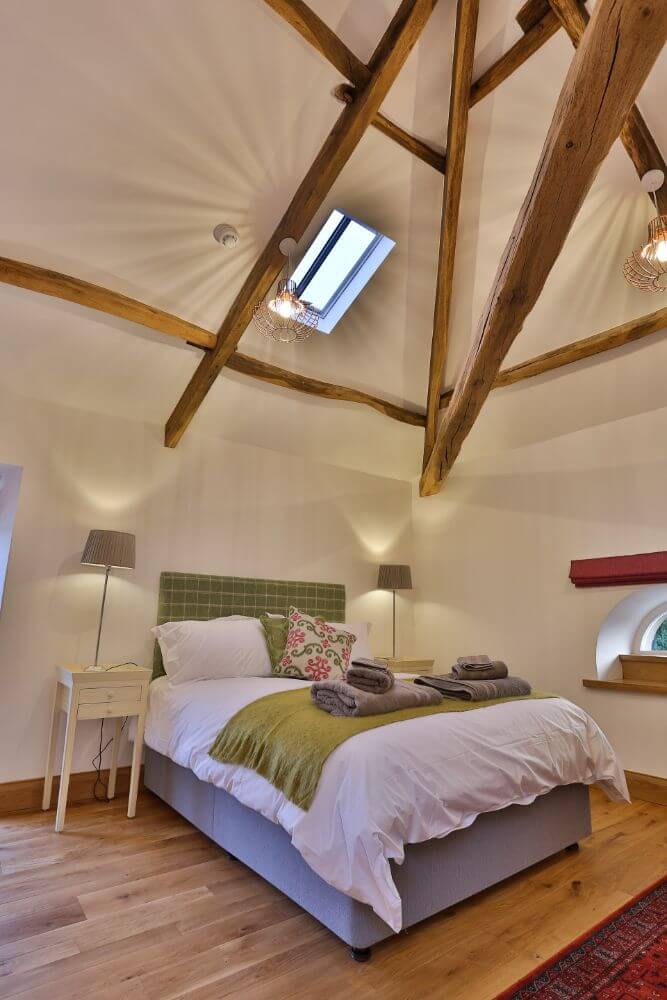 Phased barn conversion – North lakes